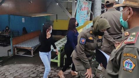 Prostitusi Berkedok Warkop Di Gresik Satpol Pp Grebek Pria Dan Wanita