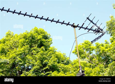 Yagi Uda Antenne Fotos Und Bildmaterial In Hoher Aufl Sung Alamy