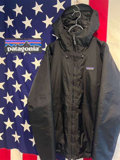 patagonia パタゴニア インサレーテッドトレントシェルジャケット 耐久性撥水 透湿 リサイクルナイロン ブラック 黒 Sサイズ S