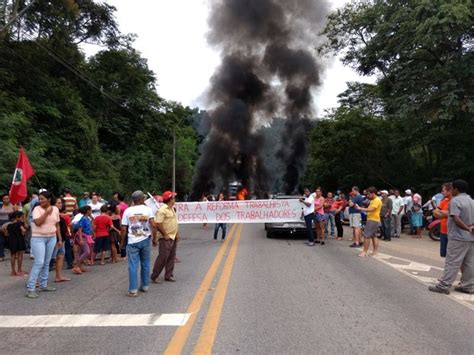 G1 Manifestantes interditam BRs contra a reforma da Previdência em MG