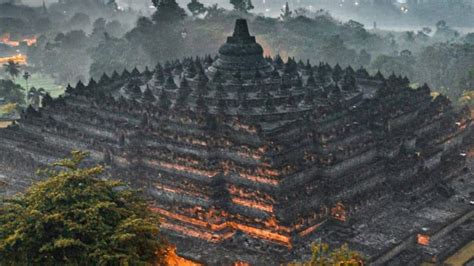 Sunrise Hill Borobudur Tour Merapi Vulkaan En Prambanan Getyourguide