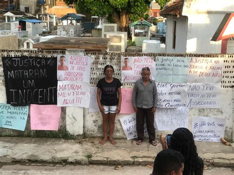 Protesto cobra justiça por jovem de 18 anos morto pela PM na ilha do