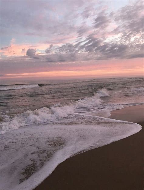 Vintage Beach Aesthetic Background