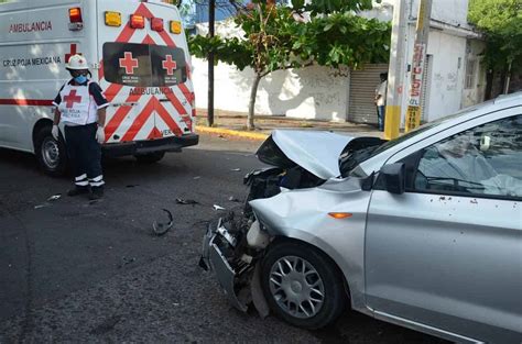 Se Registra Fuerte Accidente Automovil Stico En Calles De La Colonia Centro