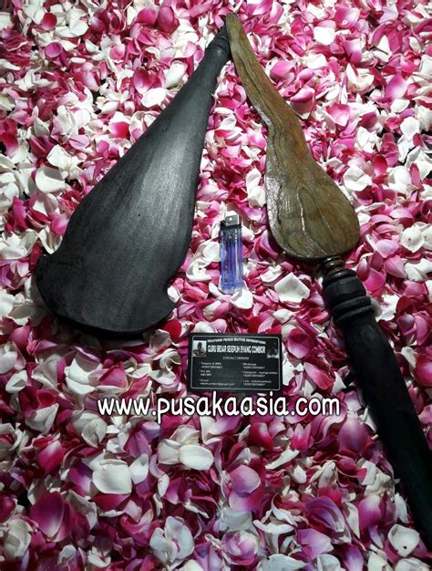 TOMBAK KYAI BARU KLINTING Paranormal Indonesia