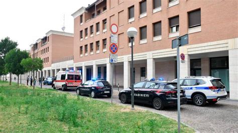 Forlì rissa coi coltelli tra giovani ferito minorenne