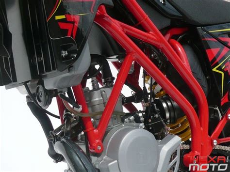 Valenti Racing N 01 Naked 50 Hexa Moto