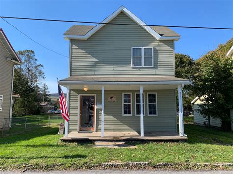 133 Hill St Frostburg Md 21532 House Rental In Frostburg Md