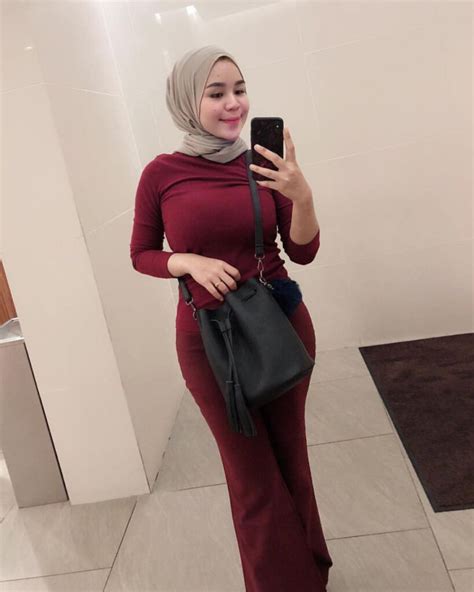 Fenomena Jilbab Ketat Trend Hijab Seksi Yang Penuhi Feed Instagram Dan Twitter Dzargon