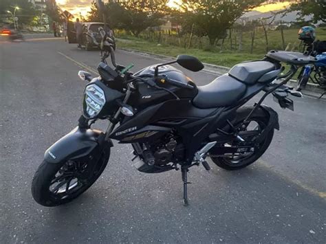 Suzuki Gixxer 250 Naked en venta en Engativa Bogotá D C por sólo