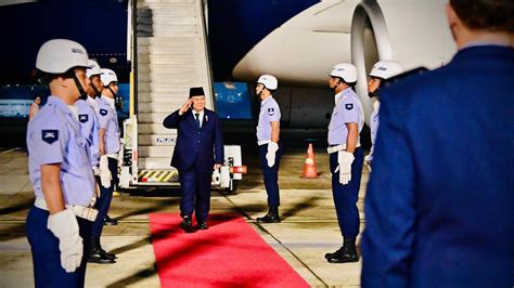 Momen Presiden Prabowo Disambut Hangat Puluhan Wni Saat Tiba Di Brazil