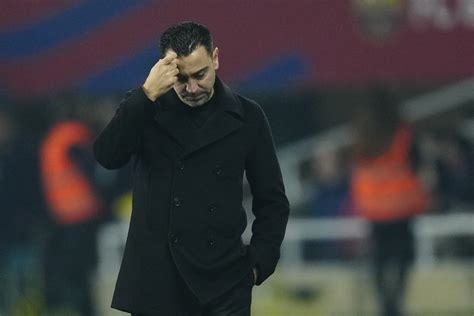 Xavi deixa comando técnico do FC Barcelona no fim da época