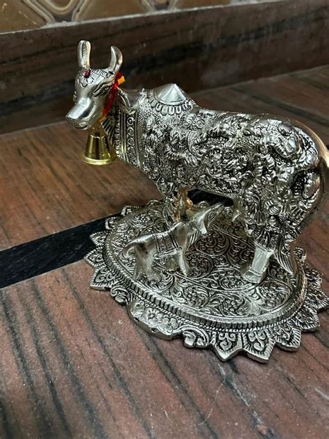 Silver Kamdhenu Cow Calf Statue At Rs 600 Kamadhenu Cow And Calf