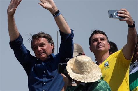 Levantemos La Cabeza Y No Renunciemos A Brasil Hijo De Bolsonaro