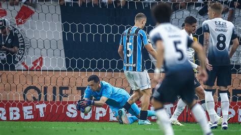 Acompanhe Grêmio X Corinthians Com Imagens Exclusivas Pelo Portal Do