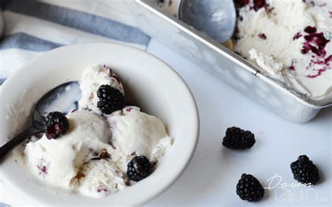 No Churn Blackberry Pie Ice Cream Super Easy No Machine