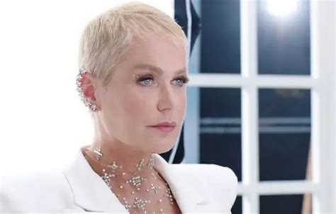 Xuxa recorda abuso sexual que sofreu na infância em documentário Foi