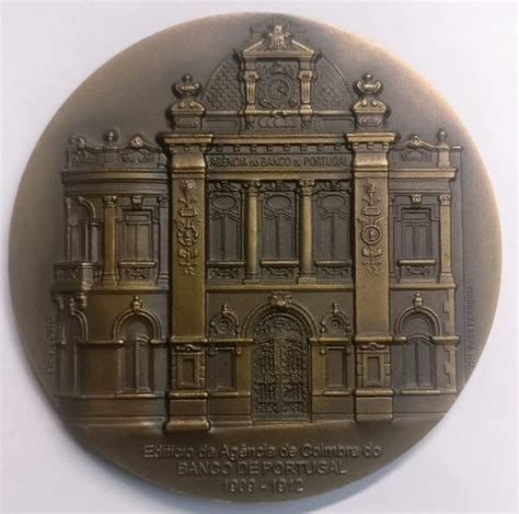 Medalha B Portugal Edif Cio Da Ag Ncia De Coimbra