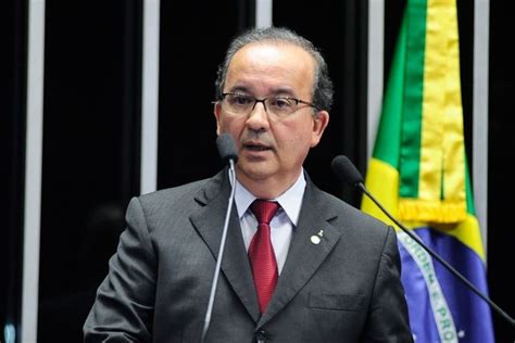 Jorginho Mello PL SC é novo vice líder do Governo no Senado