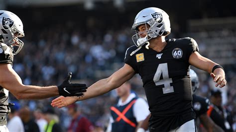 Ex Raider Foster Moreau Reunites With Derek Carr On Saints Report