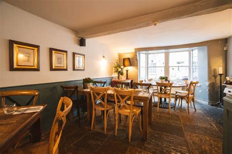 The Lion Inn Hotel In Winchcombe Cotswolds Pub And Restaurant The