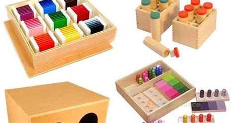 Profesora En Proyecto Materiales Mar A Montessori