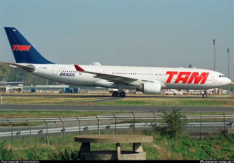 PT MVA TAM Linhas Aéreas Airbus A330 223 Photo by Alexis Boidron ID