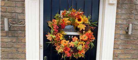 How To Hang A Wreath On Your Front Door Step By Step Uk