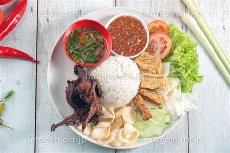 Nasi lemak kukus with quail meatの写真素材 111214784 イメージマート