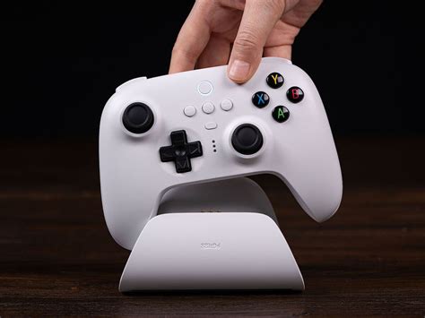 Bitdo Ultimate Wireless G Controller With Charging Dock