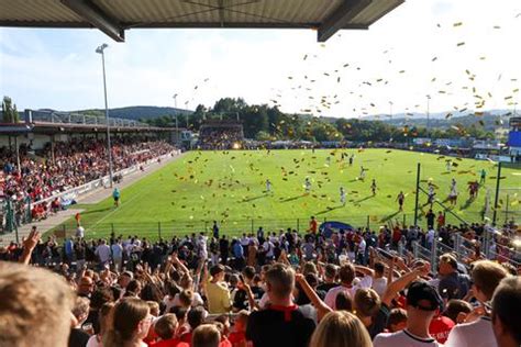 TSV Steinbach Haiger Nutzt Das Eintracht Spiel Voll Aus