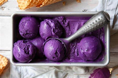 the BEST Homemade Ube Ice Cream | Foodtasia