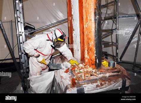 Lead Paint Removal - Worksite - France Stock Photo - Alamy