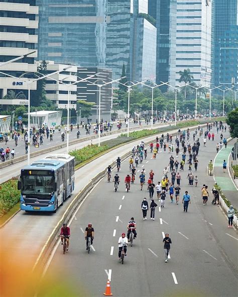 JakartaKembali Seneng Yaa Liat Semua Aktifitas Kembali Normal Setelah