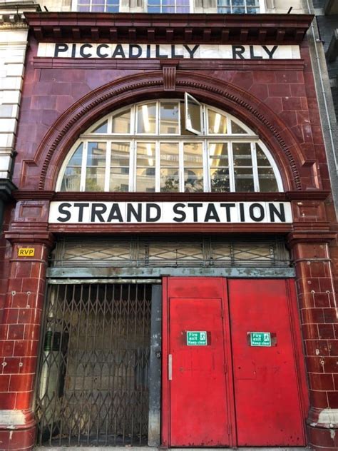 Aldwych Ghost Station Look Inside The Strands Disused Station