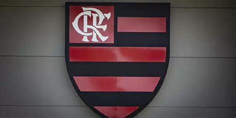 Flamengo Anuncia Novo Reforço Para A Lateral Direita Prometo Dar Meu