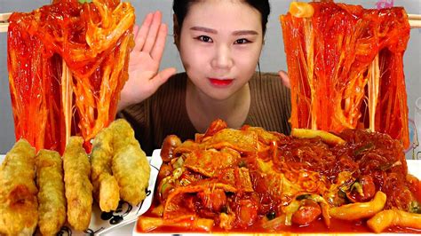 떡볶이 당면 오징어튀김 Spicy Tteokbokki Korea Glass Noodles Youtube