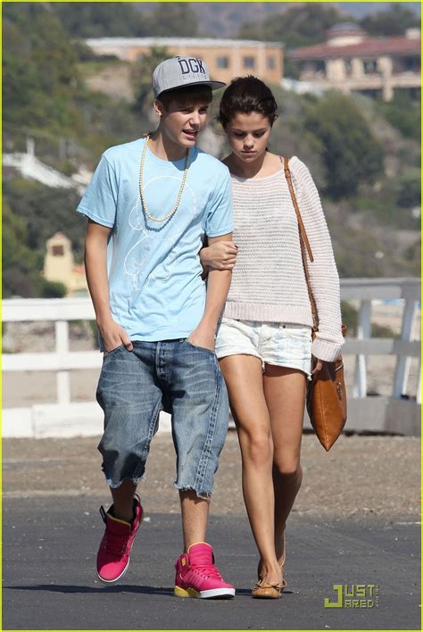 Full Sized Photo Of Selena Gomez Justin Bieber Beach Selena Gomez