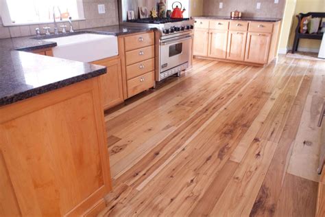 Longleaf Lumber Reclaimed Hickory Mixed Width Reclaimed Flooring