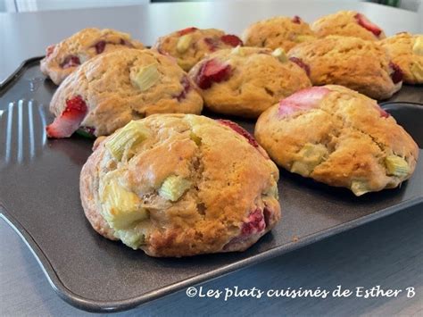 Muffins Aux Fraises Et Rhubarbe De Les Plats Cuisin S De Esther B Et