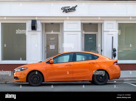 Dodge Dart Orange Hi Res Stock Photography And Images Alamy