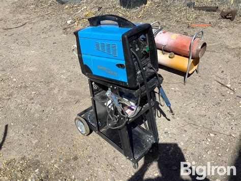 Clarke MIG 130 EN MiG Welder W Cart BigIron Auctions