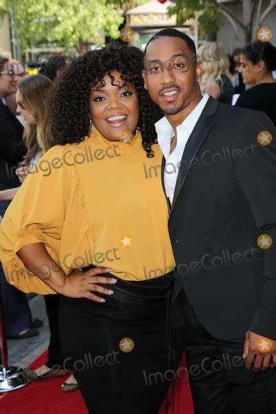 Photos and Pictures - Brandon T. Jackson and Yvette Nicole Brown at the ...