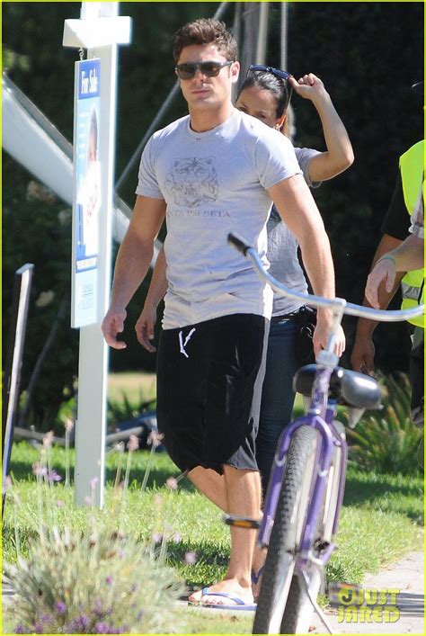 Zac Efron Films Neighbors Scenes In Short Shorts Alongside Chloe