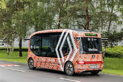 V Hicule Autonome Renault Group Va Proposer Une Offre De Niveau