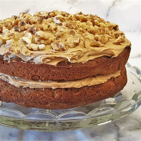 Coffee And Walnut Layer Cake With Coffee Buttercream Frosting Foodle Club