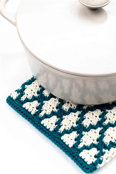 Free Mosaic Crochet Hot Pad Pattern Detailed Easy Pattern