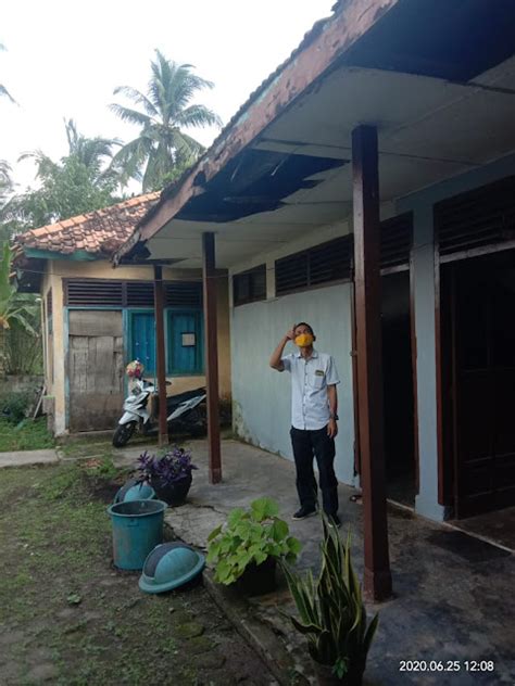 KANTOR LURAH SUNGAI LILIN MEMPRIHATINKAN BUTUH PERHATIAN