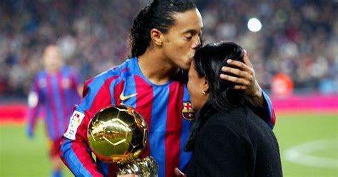 Ronaldinho’s mother dies after testing positive for Covid-19 - Africa Feeds