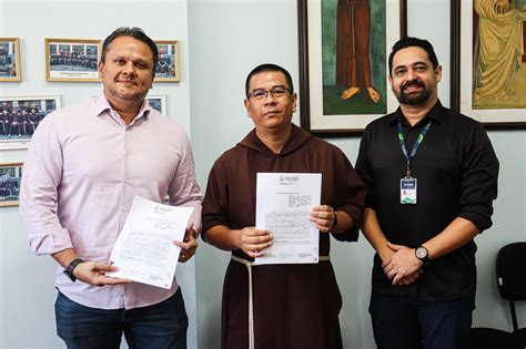 Governo do Amazonas Arquivo Público e Ordem dos Freis Franciscanos